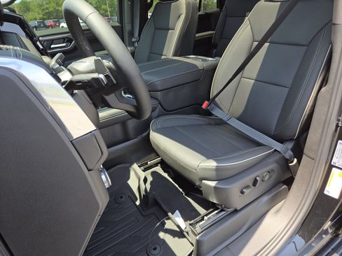 New 2026 GMC Yukon Elevation w/ Elevation Premium Package AWD/4WD image 32