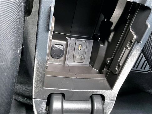 Used 2012 Subaru Impreza 2.0i Premium image 29