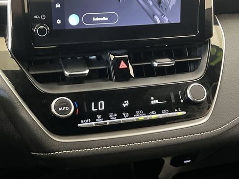 Used 2025 Toyota Corolla SE FWD image 20