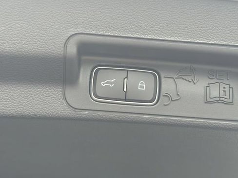 New 2026 Ford Explorer Active RWD image 21