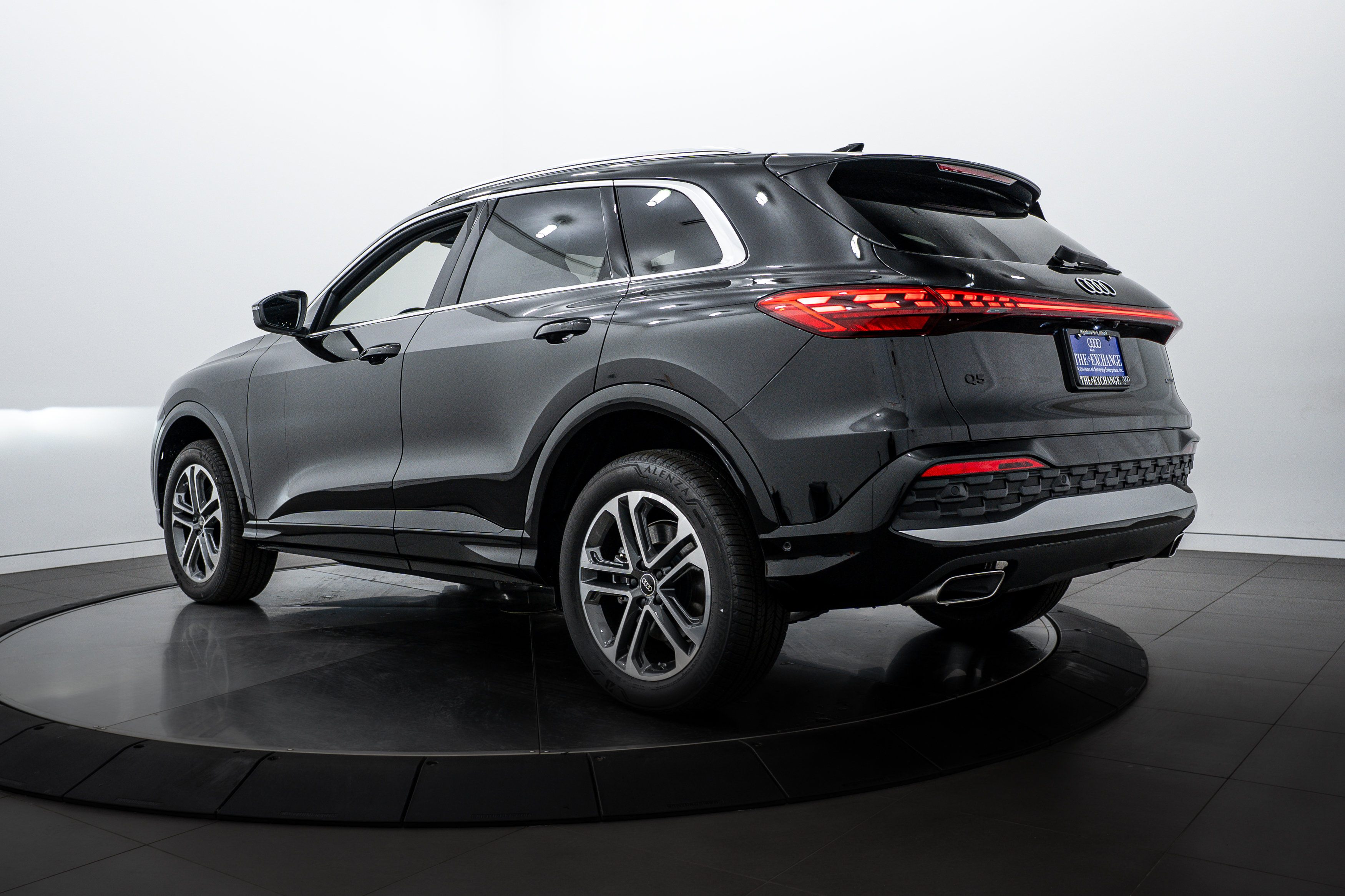 New 2026 Audi Q5 Premium Plus AWD/4WD image 5