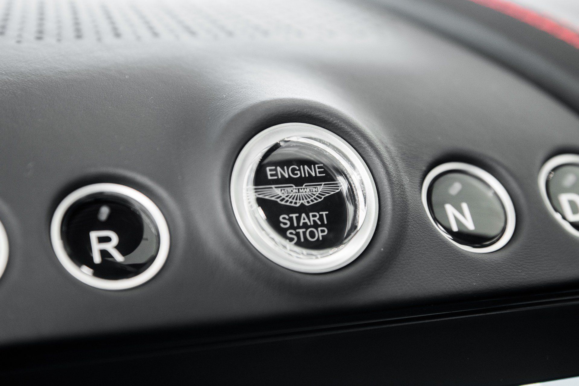 Used 2022 Aston Martin DBX AWD/4WD image 27