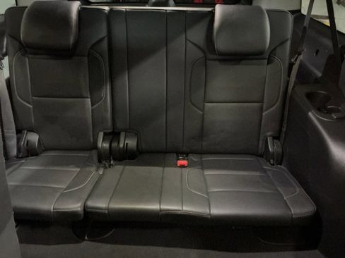 Used 2019 Chevrolet Suburban LT image 29