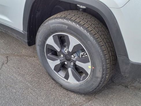 New 2024 Jeep Grand Cherokee Limited 4xe AWD/4WD image 12