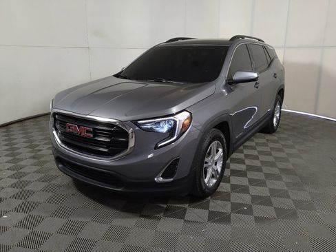Used 2018 GMC Terrain SLE w/ Driver Convenience Package FWD image 15