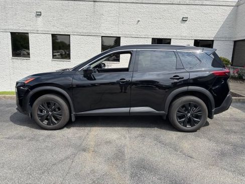 Certified 2023 Nissan Rogue SV w/ SV Premium B Package AWD/4WD image 2
