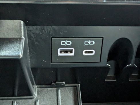 Certified 2025 Toyota Sequoia Limited image 24