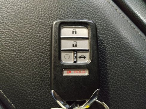 Used 2020 Honda Civic Sport image 32
