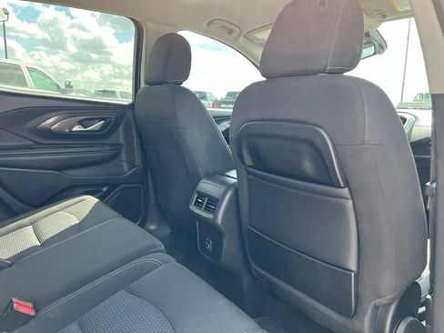 Used 2024 GMC Terrain SLE FWD image 24