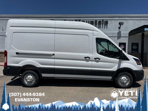 Used 2025 Ford Transit 250 148 High Roof AWD image 2