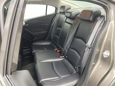 Used 2016 MAZDA MAZDA3 i Grand Touring image 11