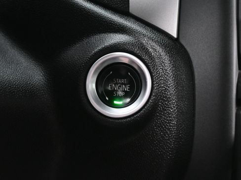 Used 2024 Chevrolet Silverado 1500 Custom AWD/4WD image 21