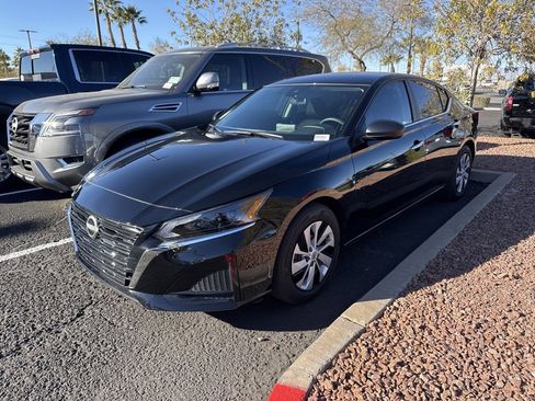 Used 2025 Nissan Altima 2.5 S image 1