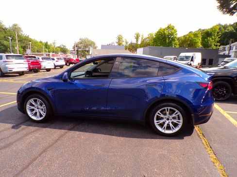 Used 2023 Tesla Model Y Long Range AWD/4WD image 15