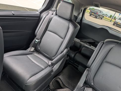 Used 2022 Honda Odyssey EX-L image 12