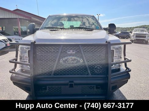 Used 2019 Ford F250 XL w/ Power Equipment Group AWD/4WD image 2