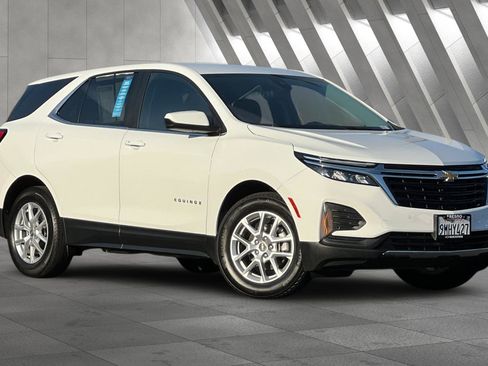 Used 2024 Chevrolet Equinox LT image 2