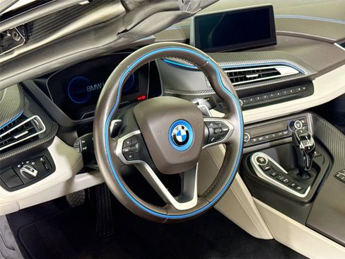 Used 2019 BMW i8 Roadster AWD/4WD image 15
