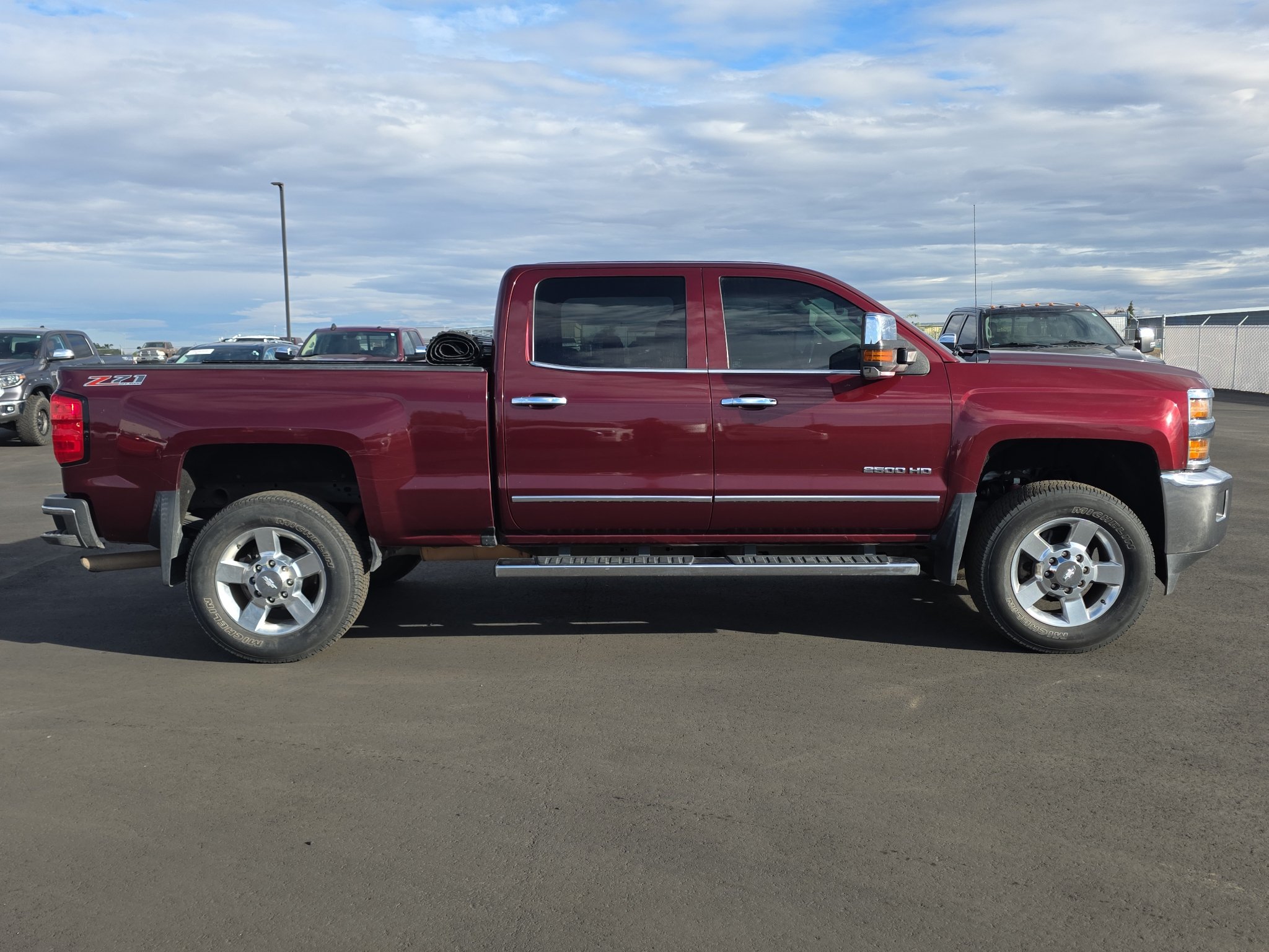 Used 2017 Chevrolet Silverado 2500 LTZ w/ Vortec Plus Package AWD/4WD image 9