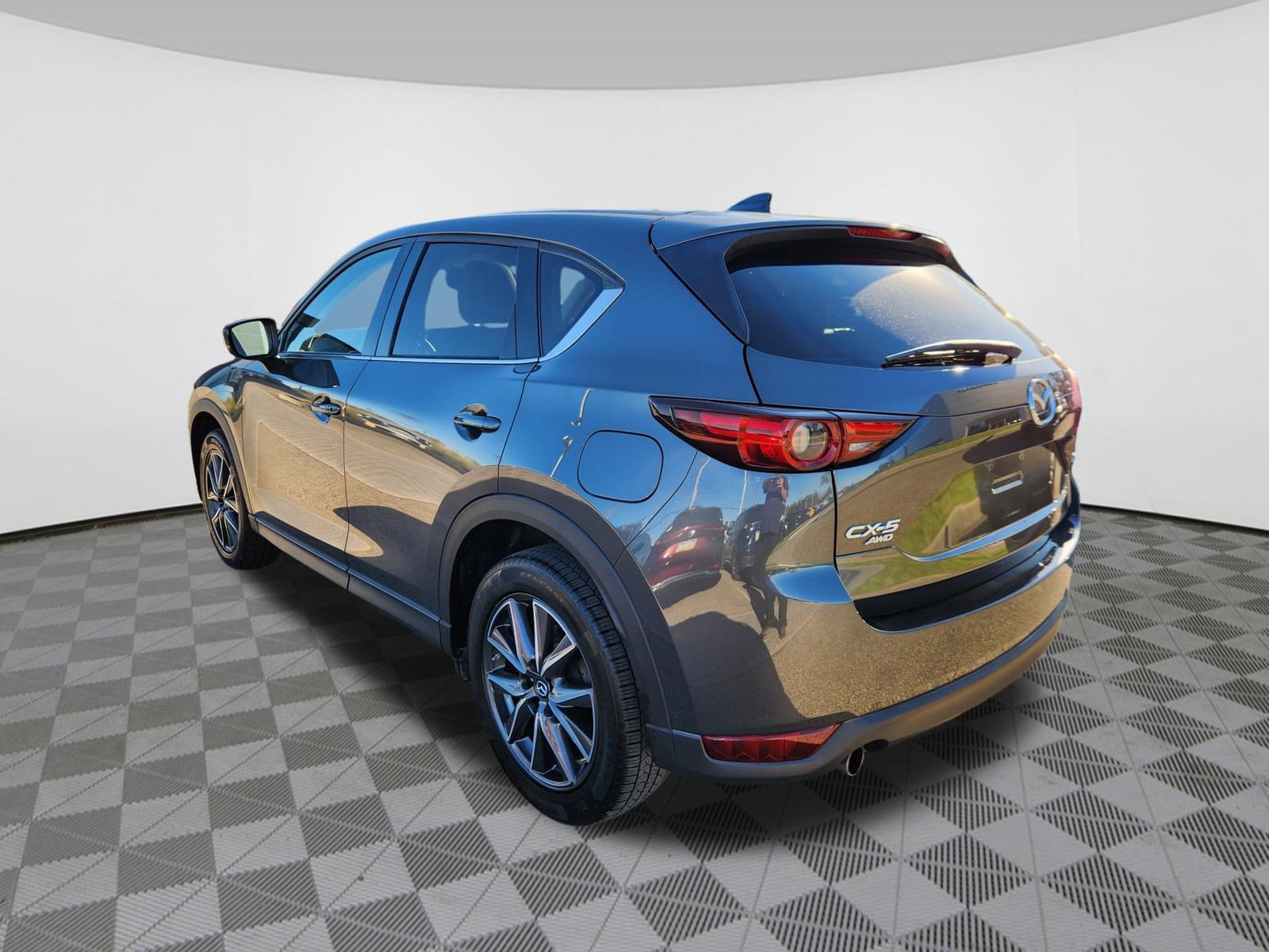 Used 2017 MAZDA CX-5 Grand Touring w/ Premium Package AWD/4WD image 3