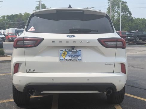 Used 2023 Ford Escape ST-Line w/ Tech Pack #1 image 4