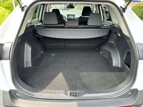 Used 2025 Toyota RAV4 XLE AWD/4WD image 7