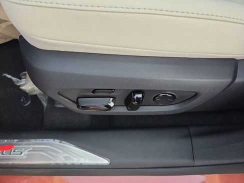 Used 2024 Lexus NX 250 FWD w/ Towing Package (2000 Lbs) image 12