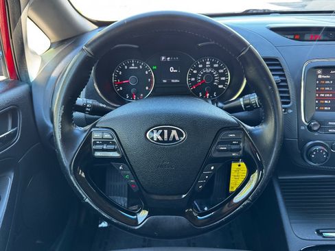 Used 2017 Kia Forte S FWD image 22