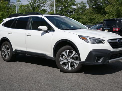 Used 2021 Subaru Outback Limited XT AWD/4WD image 2