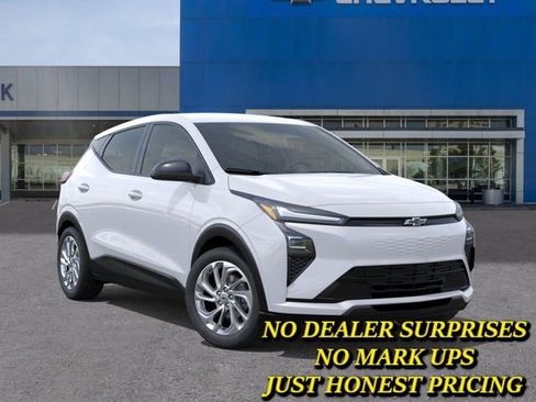 New 2027 Chevrolet Bolt LT FWD image 7