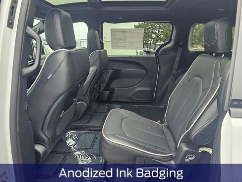 New 2026 Chrysler Pacifica Limited w/ S Appearance Package image 14
