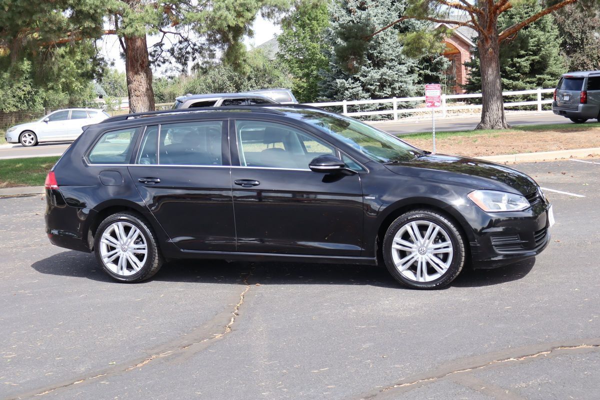 Used 2016 Volkswagen Golf Limited Edition FWD image 2