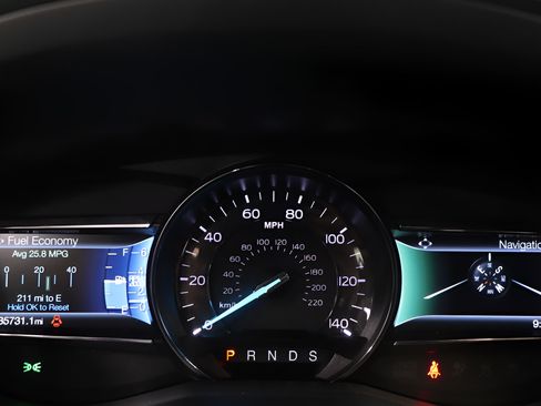 Used 2019 Ford Explorer XLT AWD/4WD image 16