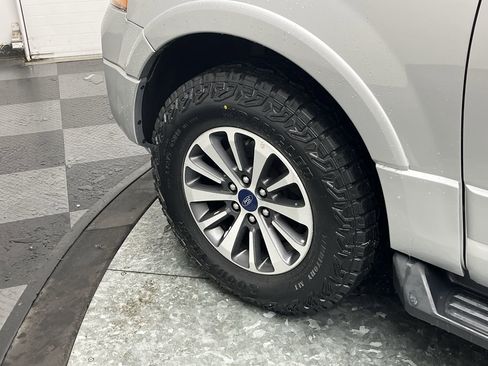 Used 2016 Ford Expedition EL XLT w/ Equipment Group 202A image 34