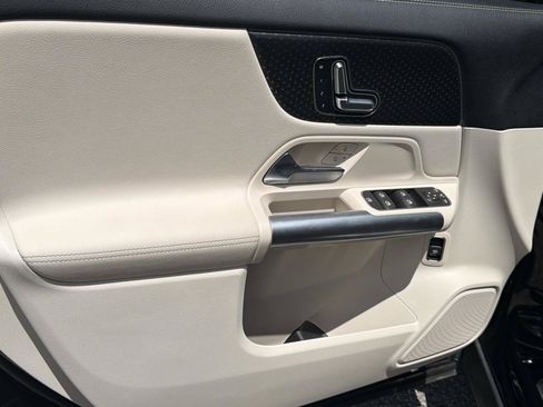 Certified 2025 Mercedes-Benz GLA 250 4MATIC image 14