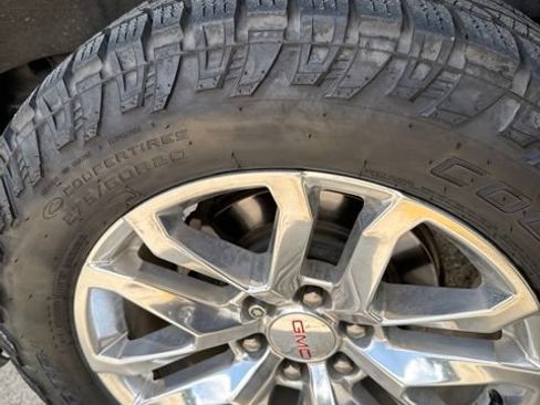 Used 2020 GMC Sierra 1500 SLT RWD image 20