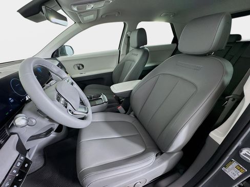 New 2025 Hyundai Ioniq 5 SEL image 11