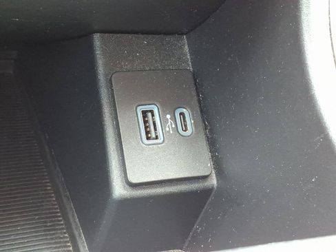 Certified 2024 Ford Edge SEL AWD/4WD image 18