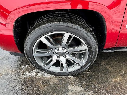 Used 2014 Cadillac Escalade Luxury image 10