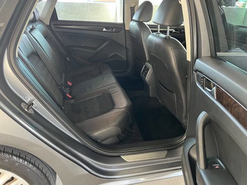 Used 2014 Volkswagen Passat TDI SEL Premium FWD image 15