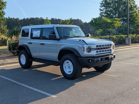 New 2026 Ford Bronco Heritage Edition AWD/4WD image 2