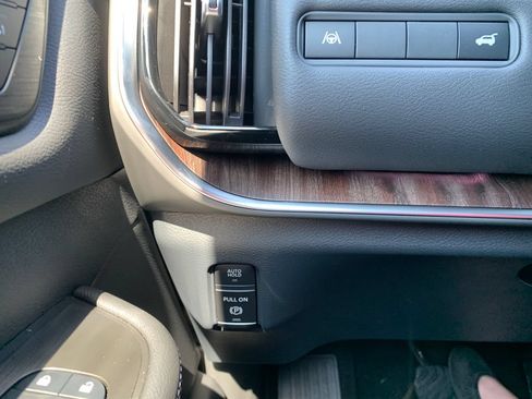 New 2026 Nissan Armada Platinum RWD image 13