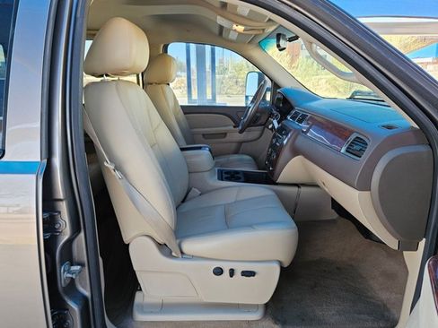 Used 2014 Chevrolet Silverado 2500 LTZ image 20