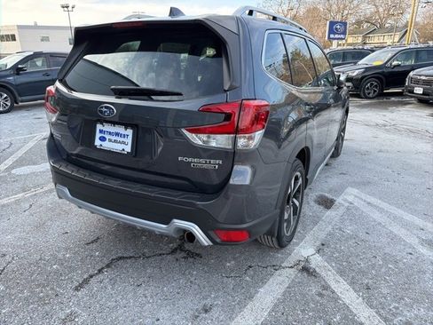 Used 2023 Subaru Forester Touring image 10