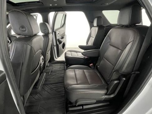 Used 2024 Chevrolet Traverse High Country image 44