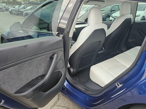 Used 2022 Tesla Model 3 Long Range image 13