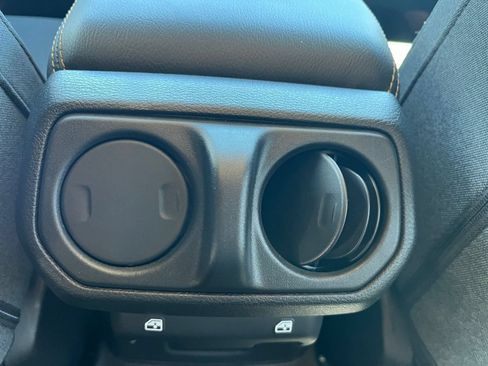 Used 2025 Jeep Wrangler Unlimited Sahara AWD/4WD image 22