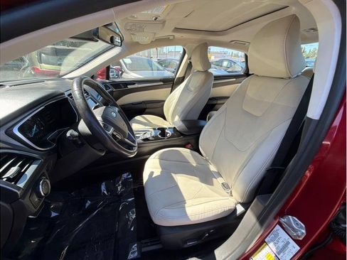 Used 2016 Ford Fusion Titanium FWD image 18