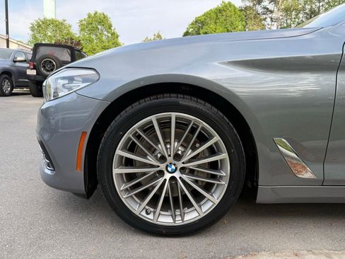 Used 2018 BMW 530i w/ Premium Package image 15