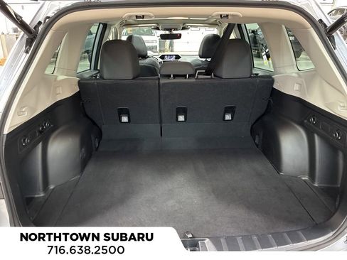 Used 2024 Subaru Forester Premium image 17